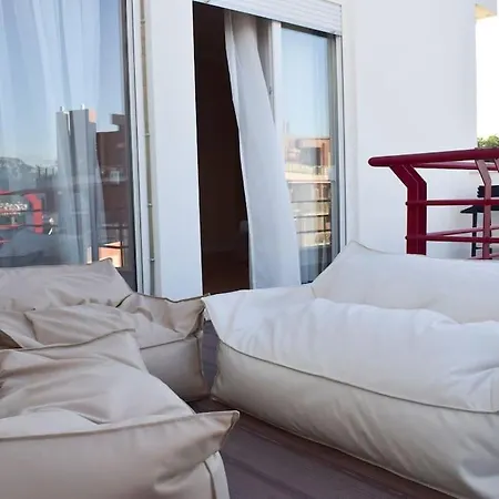 Apartment Suiteer 01 *